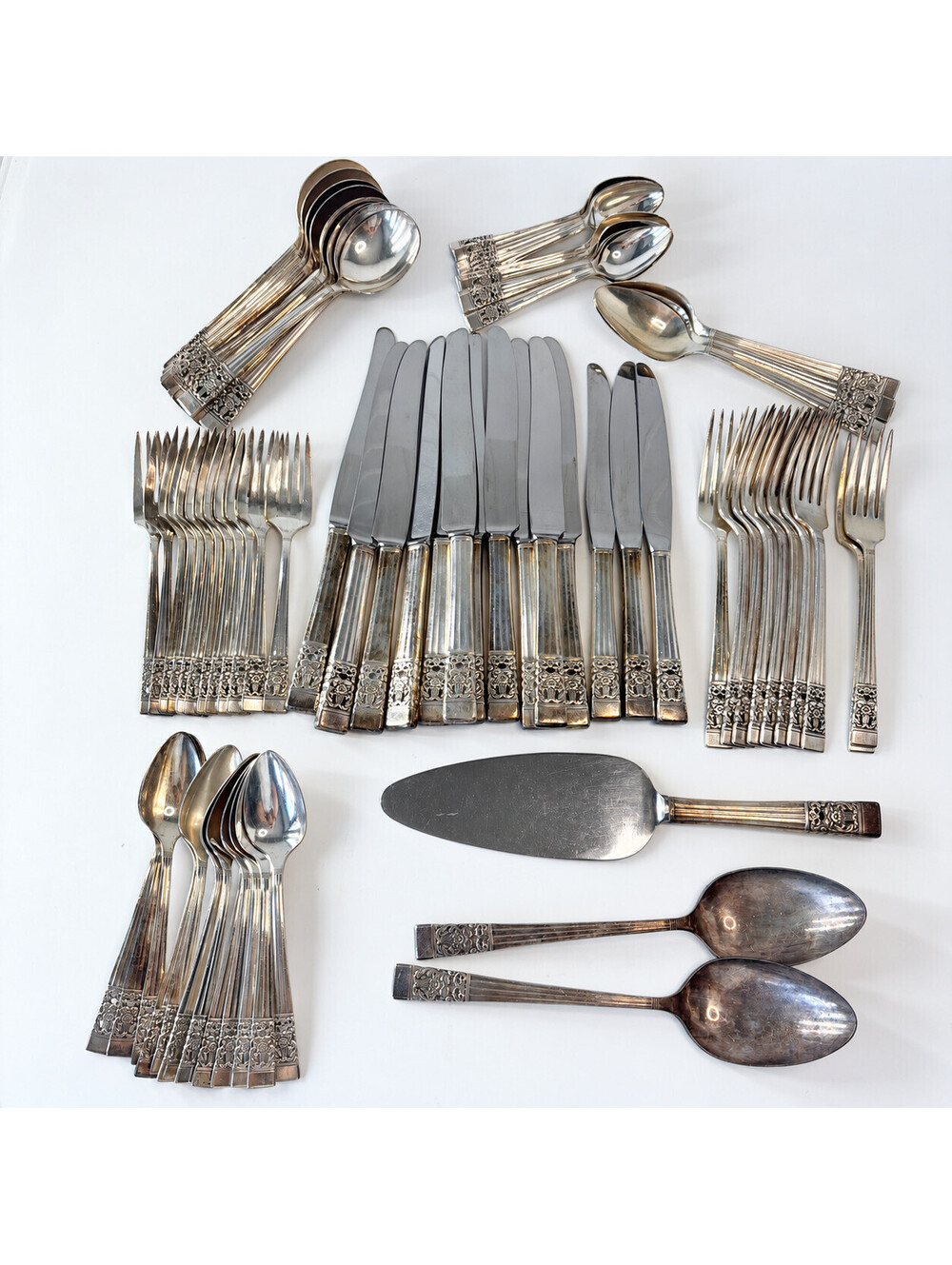 Oneida Community Coronation 1936 Silverplate Flatware 75 Piece Set Art Deco Vtg